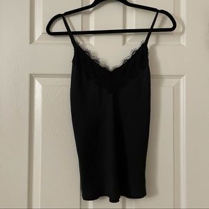 Avec les filles lace cami